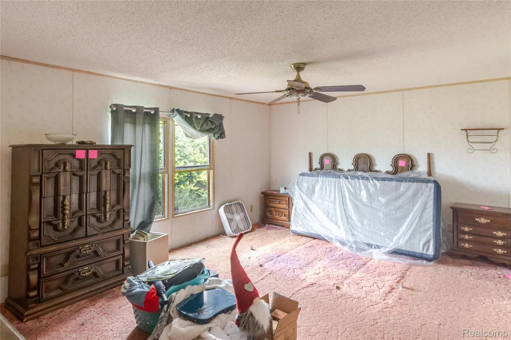 6721 Senate St #406 Van Buren Charter Township, MI 48111