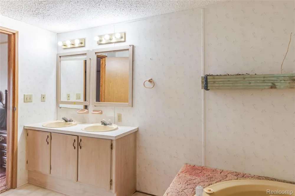6721 Senate St #406 Van Buren Charter Township, MI 48111