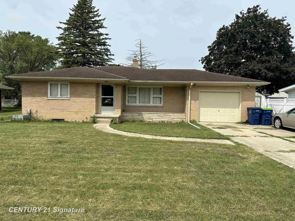 2587 Kuhlman Drive Saginaw Charter Township, MI 48603