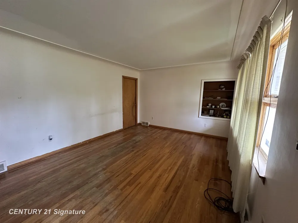 2587 Kuhlman Drive Saginaw Charter Township, MI 48603