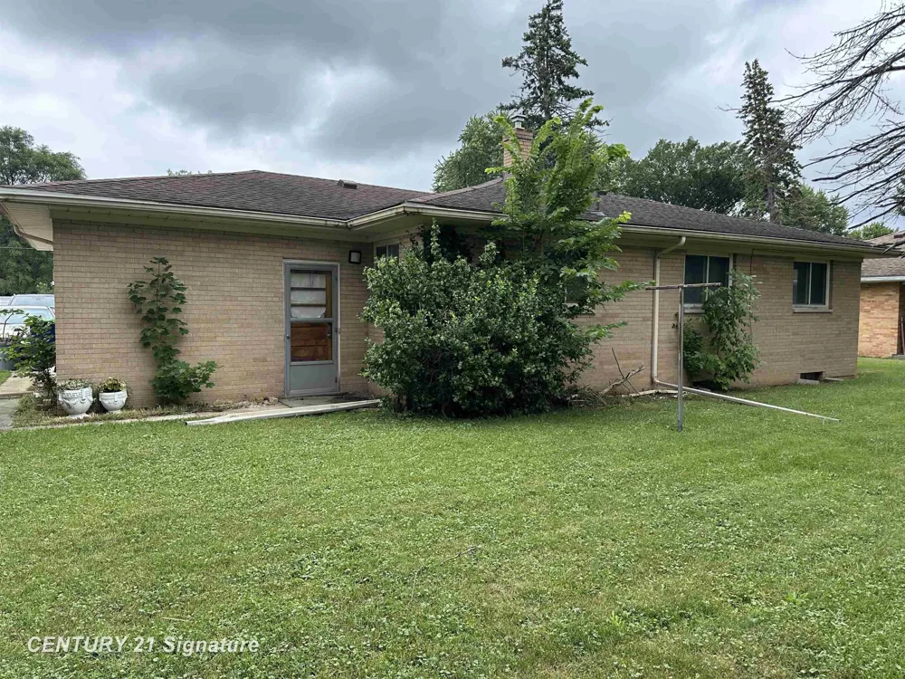2587 Kuhlman Drive Saginaw Charter Township, MI 48603