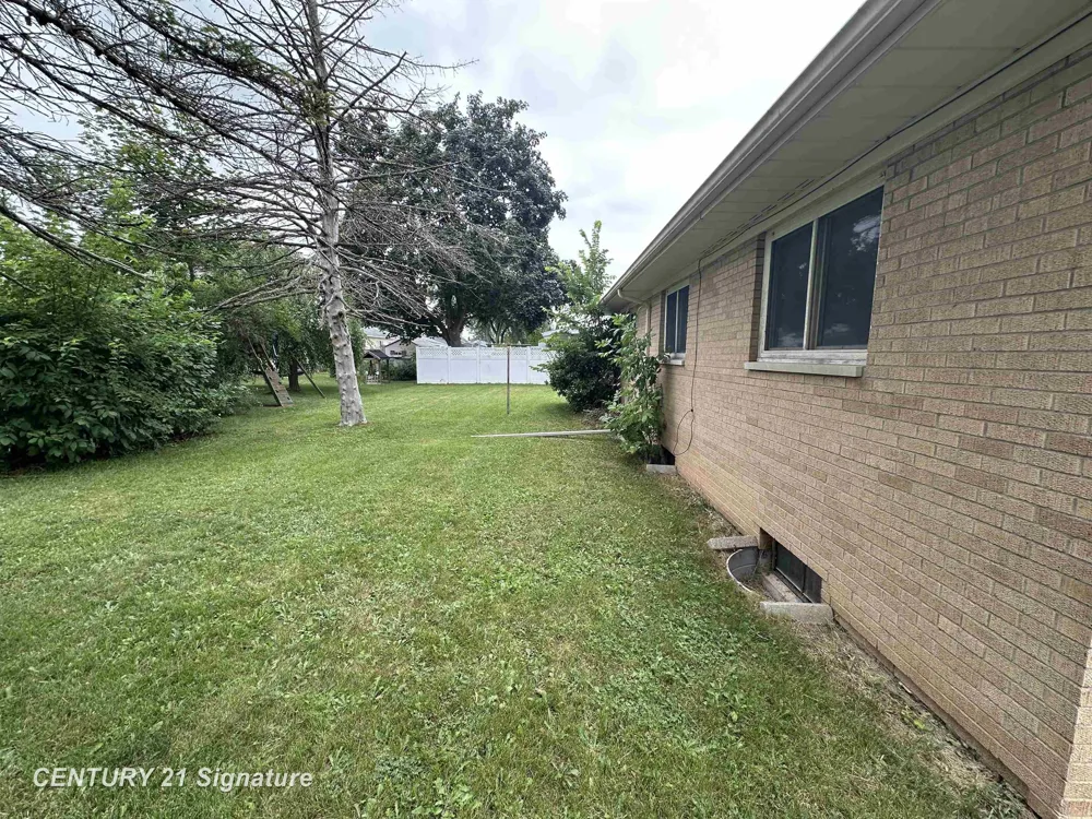 2587 Kuhlman Drive Saginaw Charter Township, MI 48603