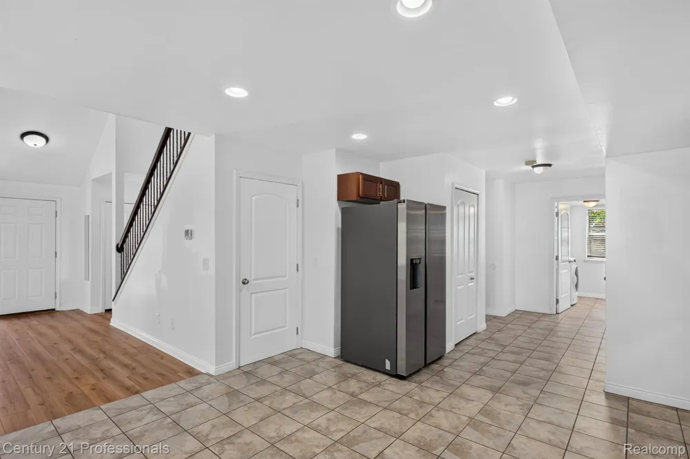 2042 Decker Road Walled Lake City, MI 48390