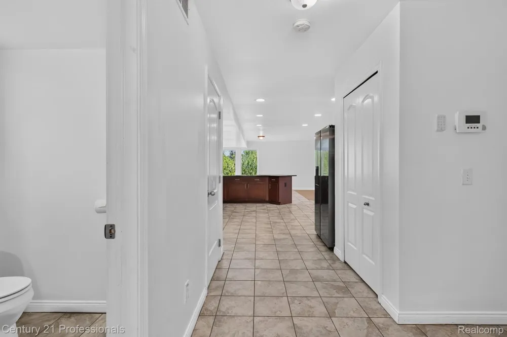 2042 Decker Road Walled Lake City, MI 48390