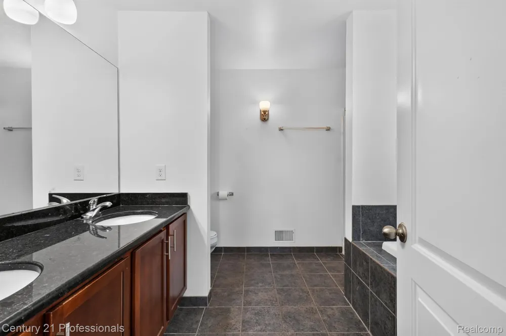 2042 Decker Road Walled Lake City, MI 48390