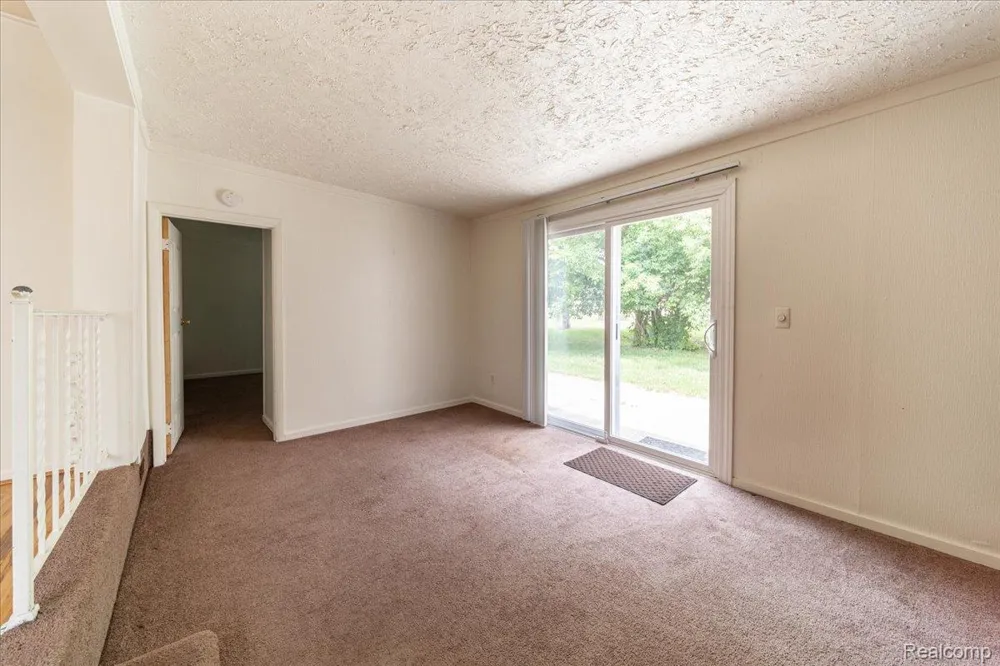 4335 Territorial Road #Apt B Rochester City, MI 48306