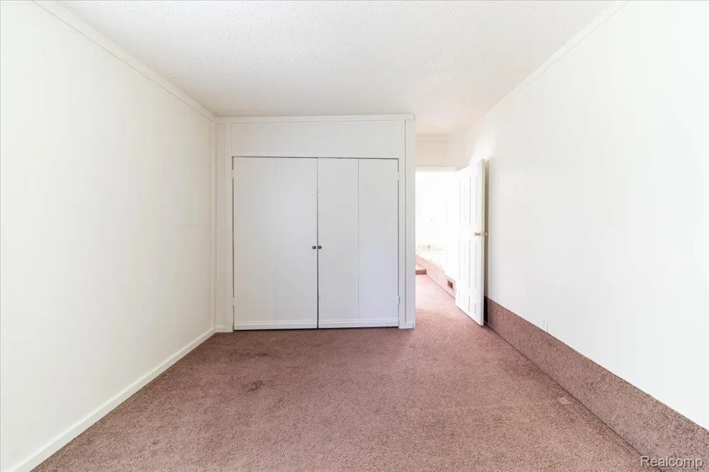 4335 Territorial Road #Apt B Rochester City, MI 48306