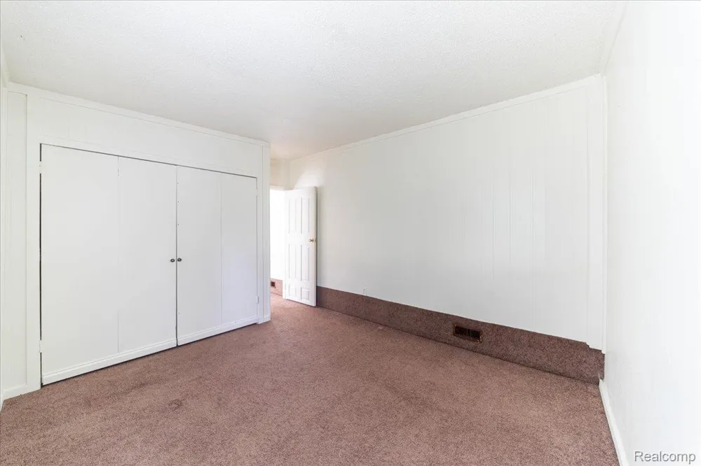4335 Territorial Road #Apt B Rochester City, MI 48306