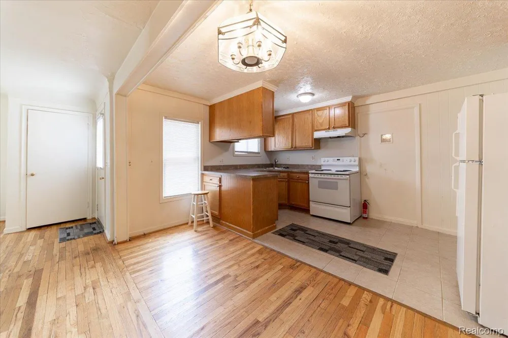 4335 Territorial Road #Apt B Rochester City, MI 48306