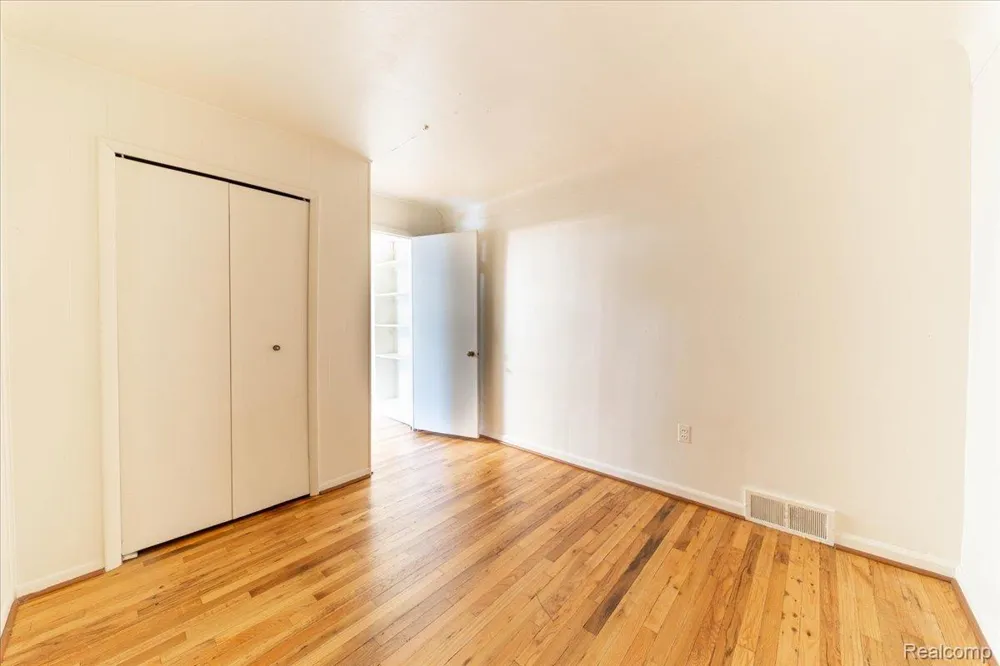 4335 Territorial Road #Apt B Rochester City, MI 48306