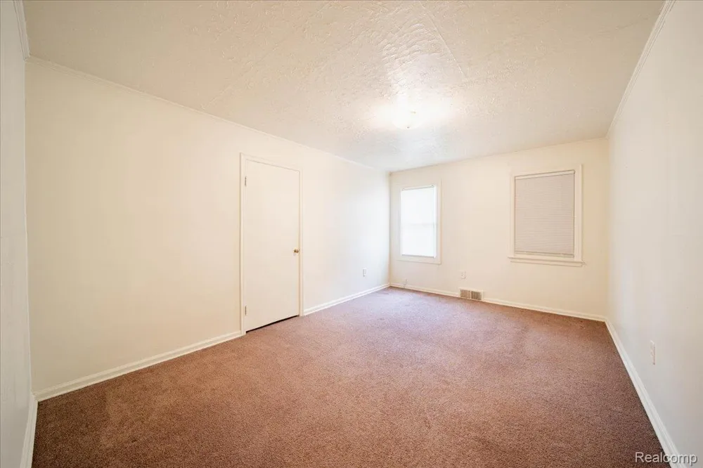 4335 Territorial Road #Apt B Rochester City, MI 48306