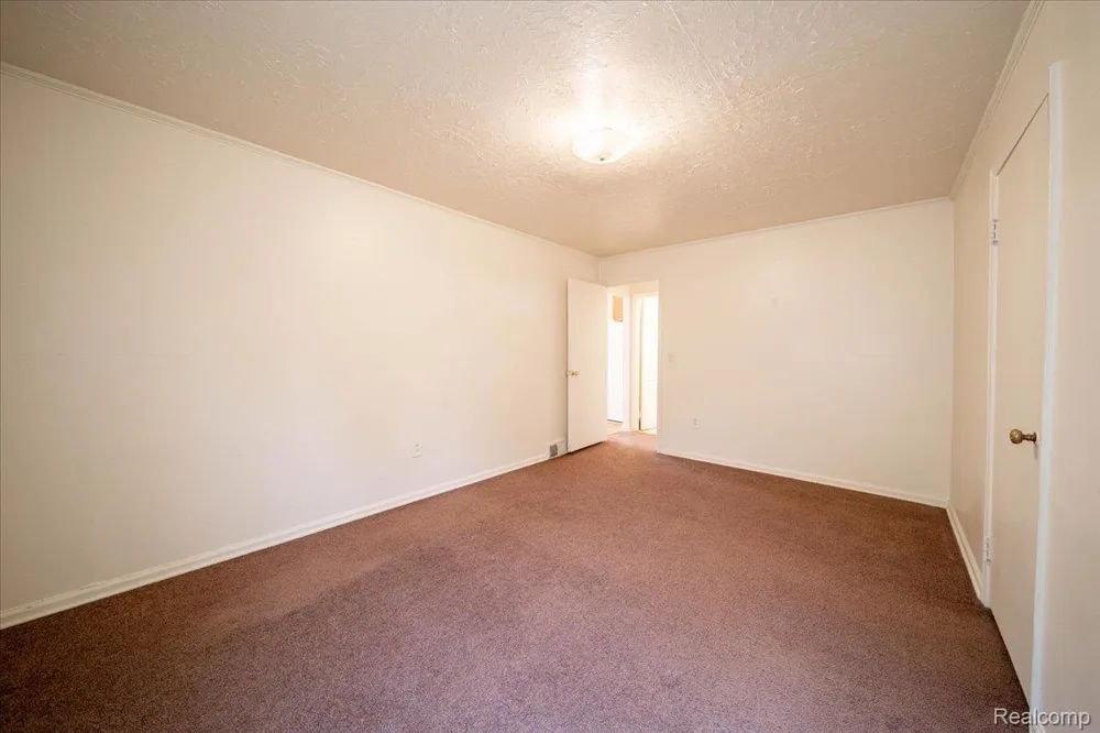 4335 Territorial Road #Apt B Rochester City, MI 48306