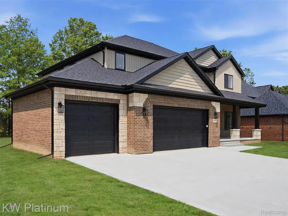 3416 Round Tree Drive China Township, MI 48054
