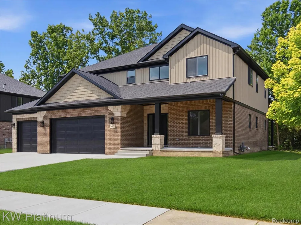 3416 Round Tree Drive China Township, MI 48054