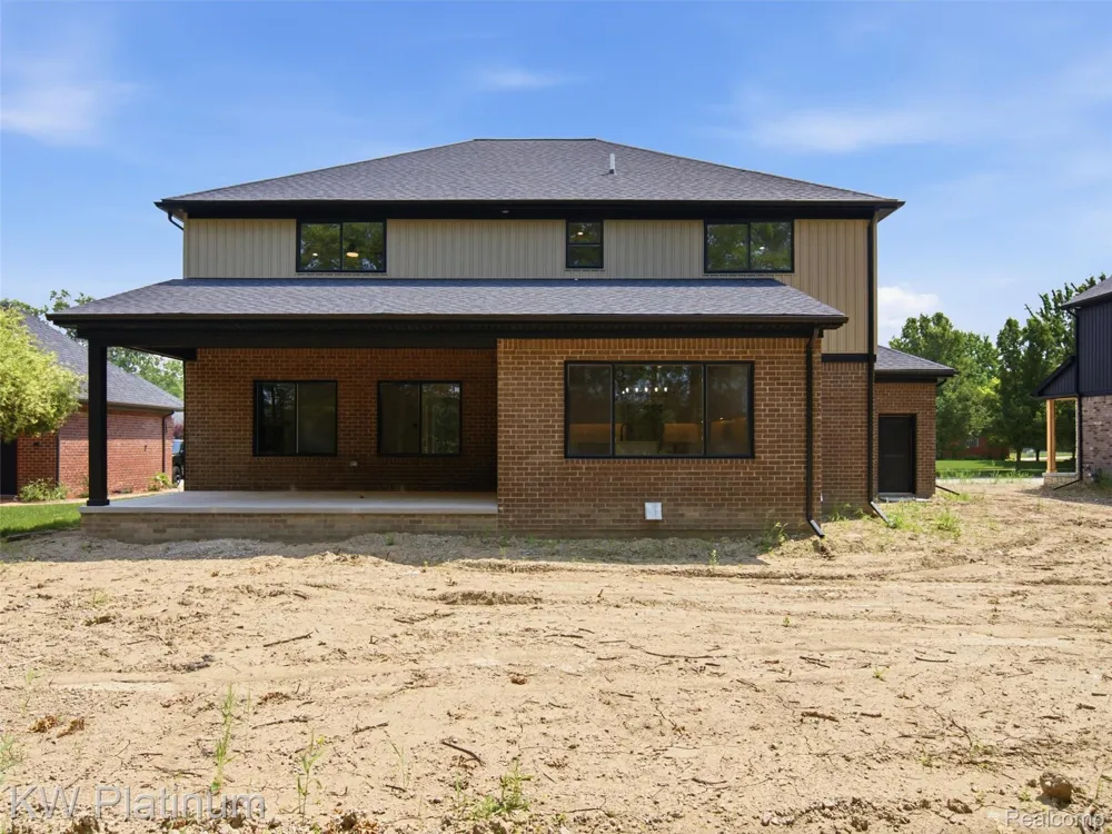 3416 Round Tree Drive China Township, MI 48054