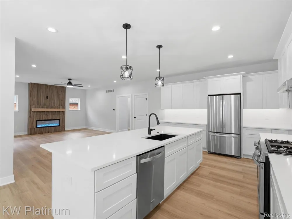3416 Round Tree Drive China Township, MI 48054
