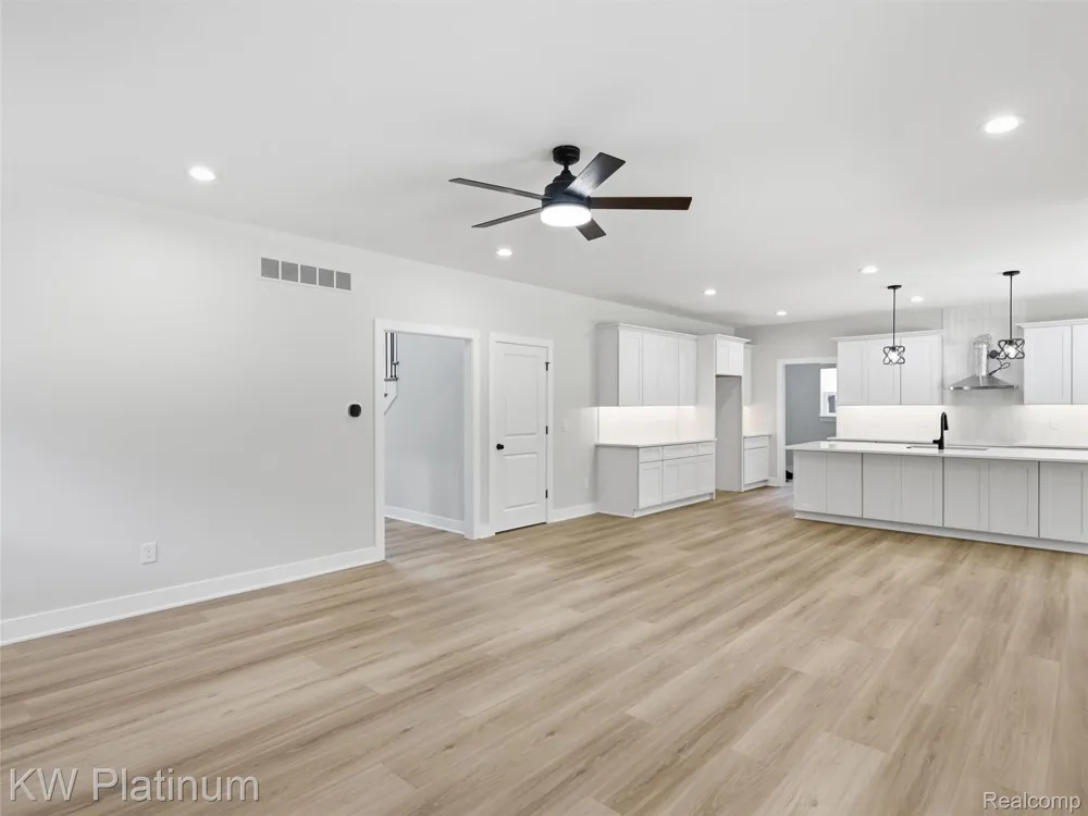 3416 Round Tree Drive China Township, MI 48054
