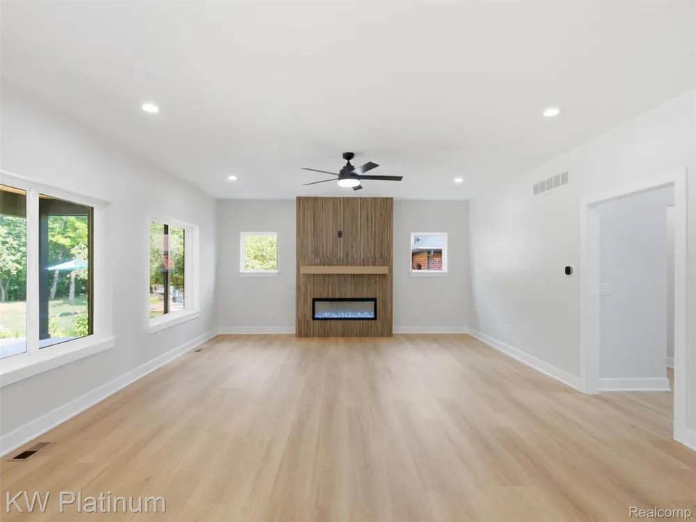 3416 Round Tree Drive China Township, MI 48054
