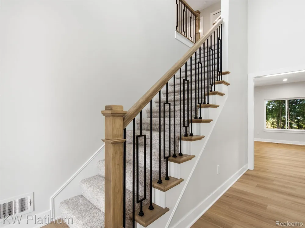3416 Round Tree Drive China Township, MI 48054