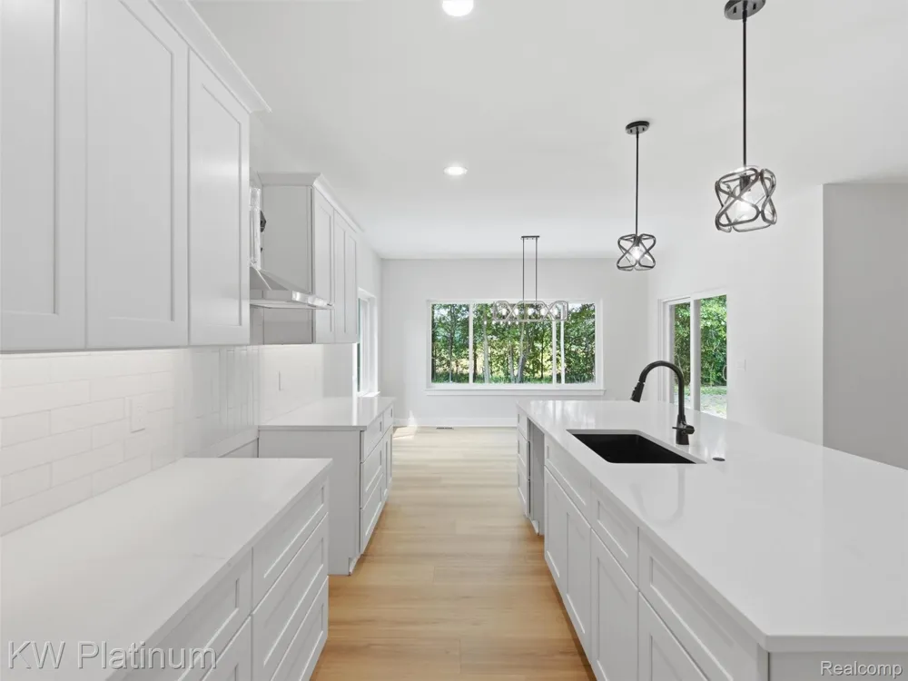 3416 Round Tree Drive China Township, MI 48054