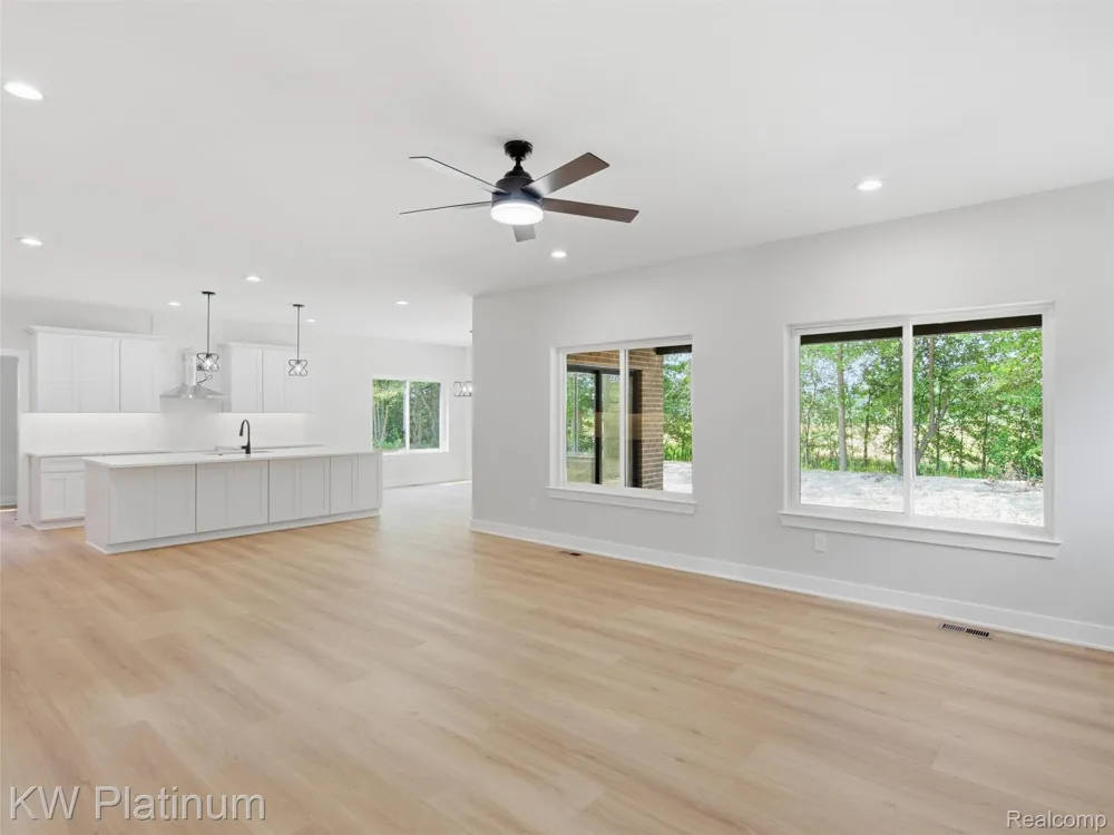 3416 Round Tree Drive China Township, MI 48054