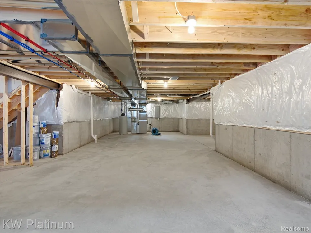 3416 Round Tree Drive China Township, MI 48054