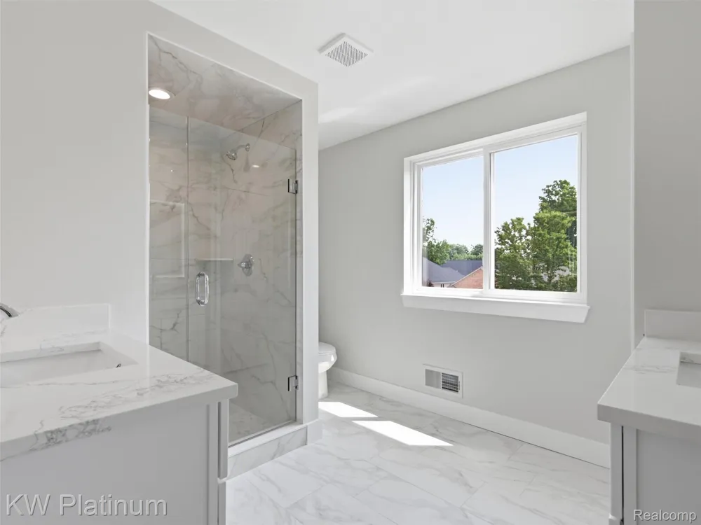 3416 Round Tree Drive China Township, MI 48054