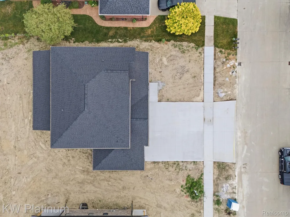 3416 Round Tree Drive China Township, MI 48054