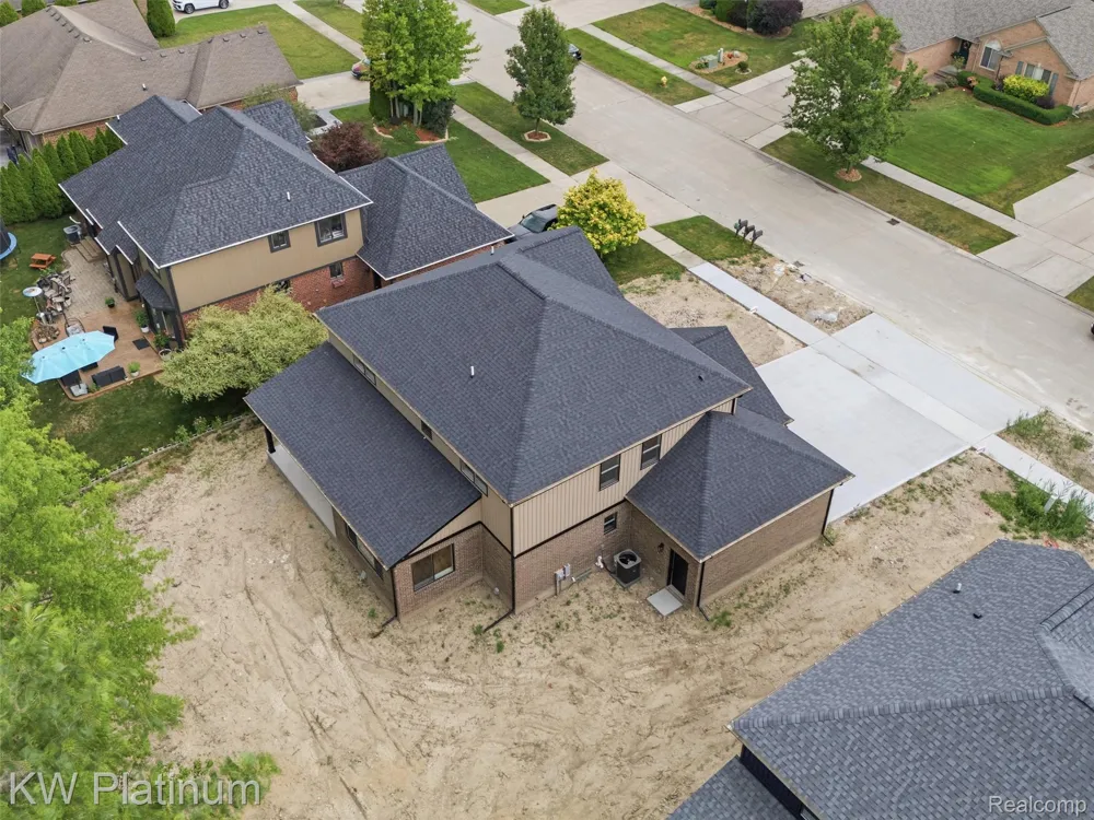 3416 Round Tree Drive China Township, MI 48054