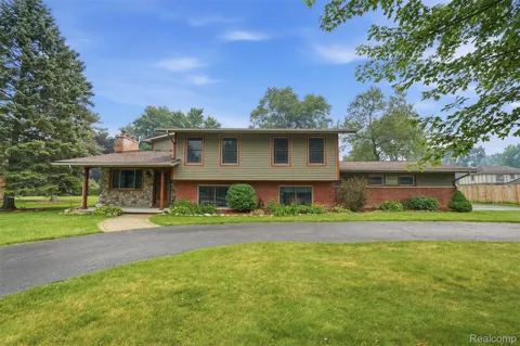 3454 Paddington Drive