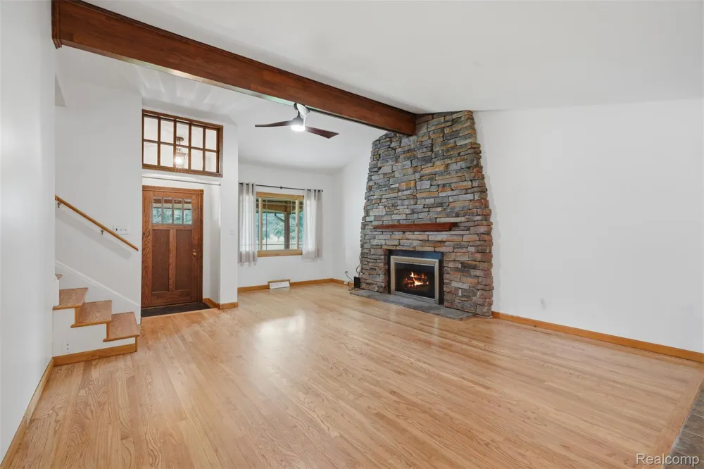 3454 Paddington Drive Troy City, MI 48084