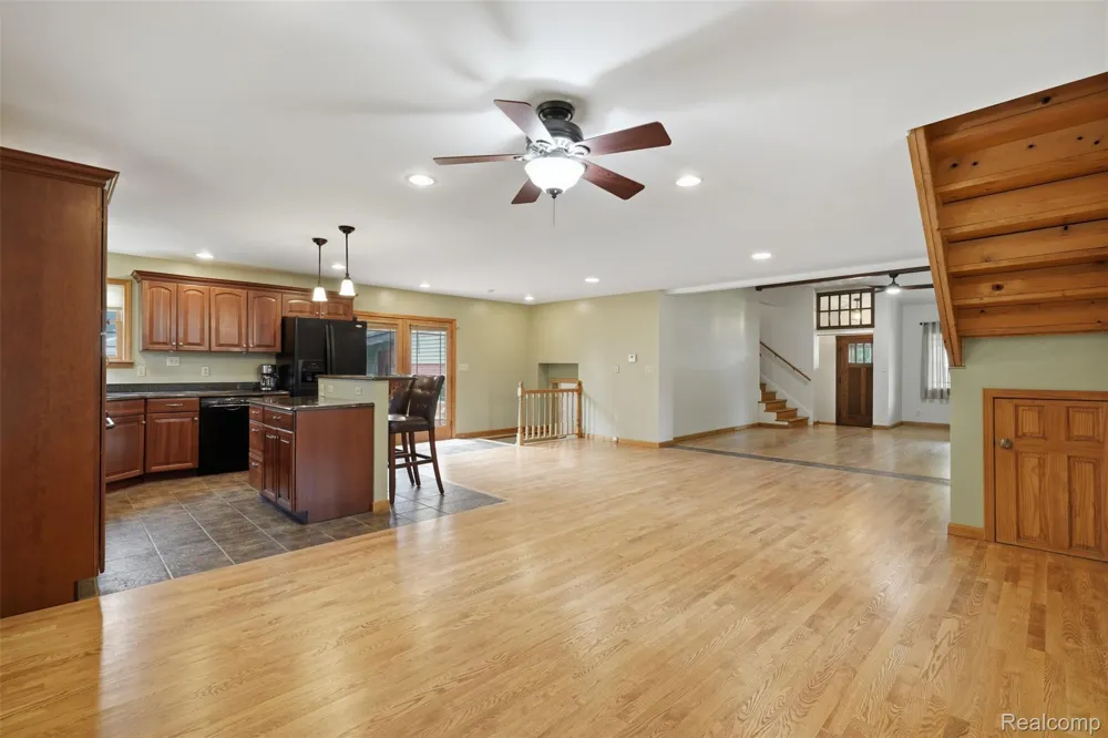 3454 Paddington Drive Troy City, MI 48084