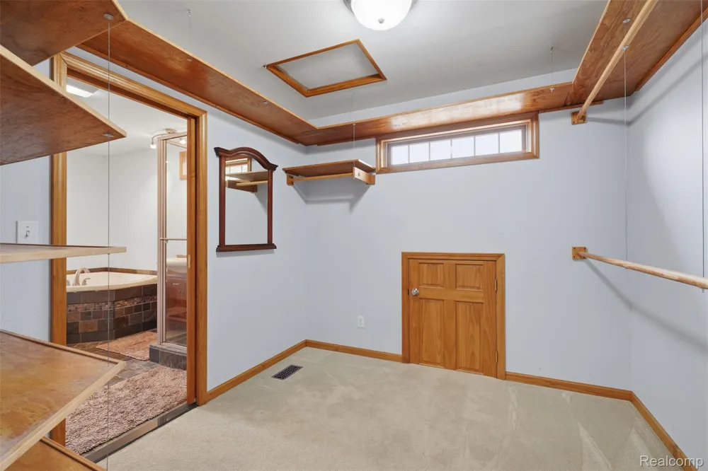 3454 Paddington Drive Troy City, MI 48084