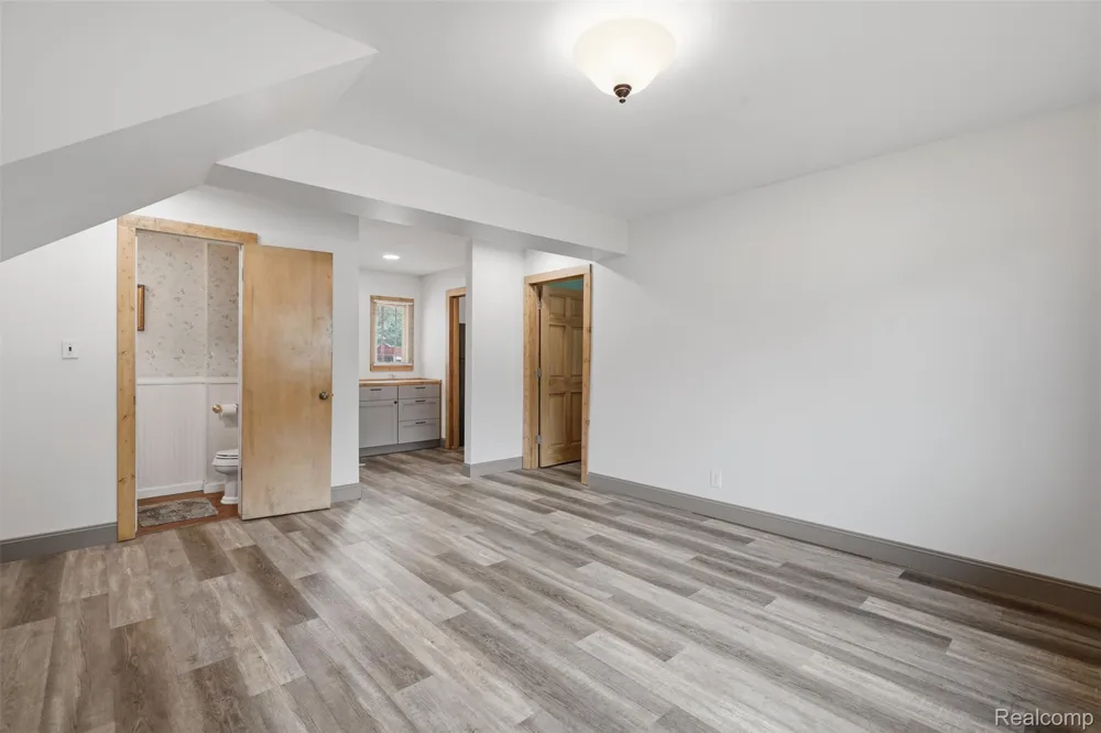 3454 Paddington Drive Troy City, MI 48084