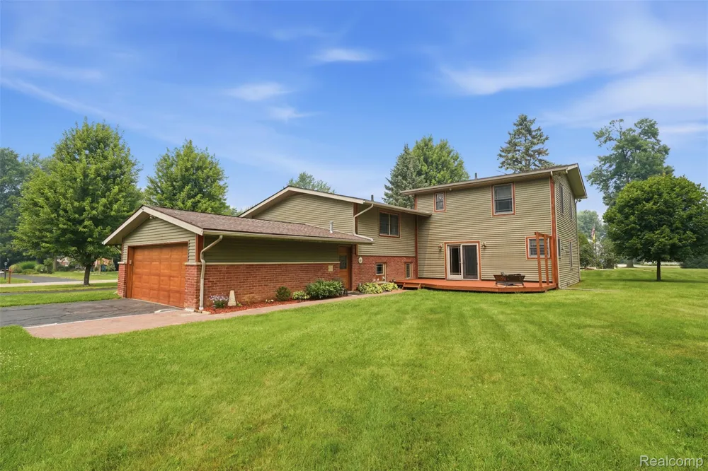 3454 Paddington Drive Troy City, MI 48084