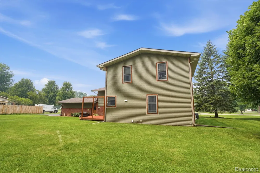 3454 Paddington Drive Troy City, MI 48084