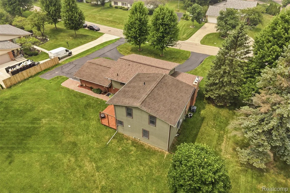 3454 Paddington Drive Troy City, MI 48084