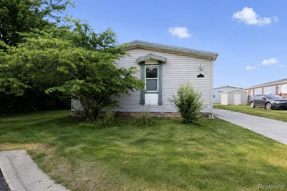 3423 Green Apple Court Ash Township, MI 48117