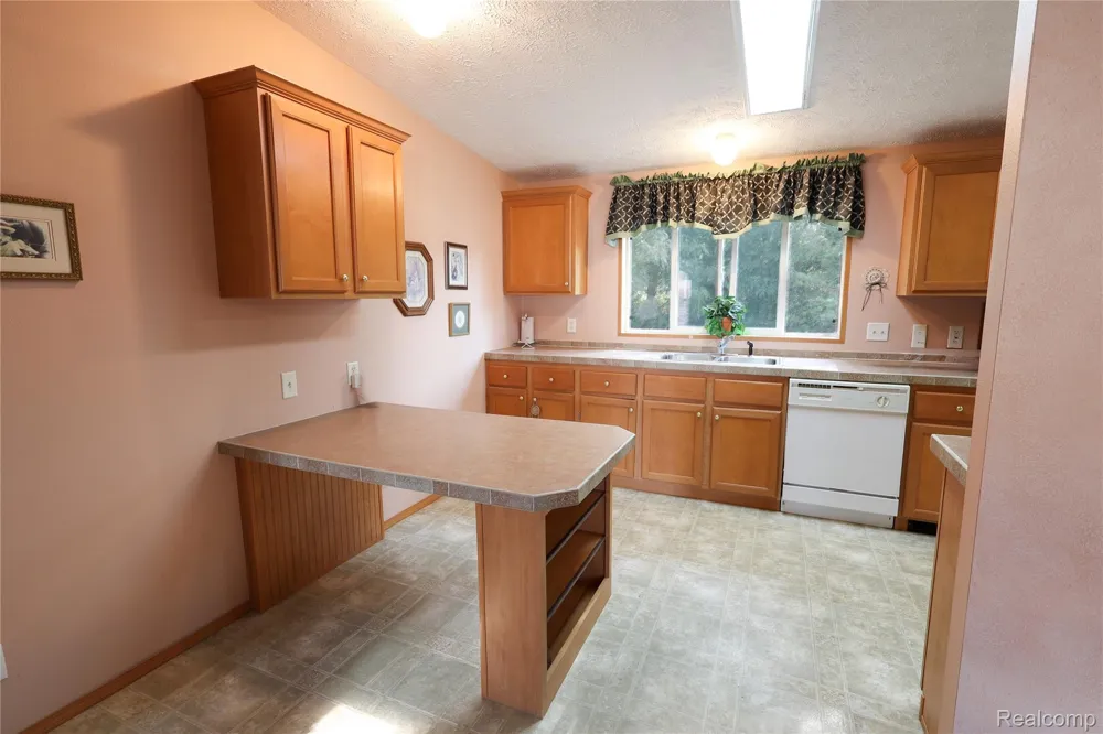 3423 Green Apple Court Ash Township, MI 48117