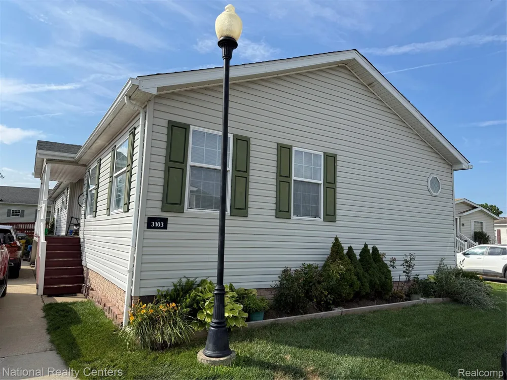 3103 Cromwell Street Salem Township, MI 48167