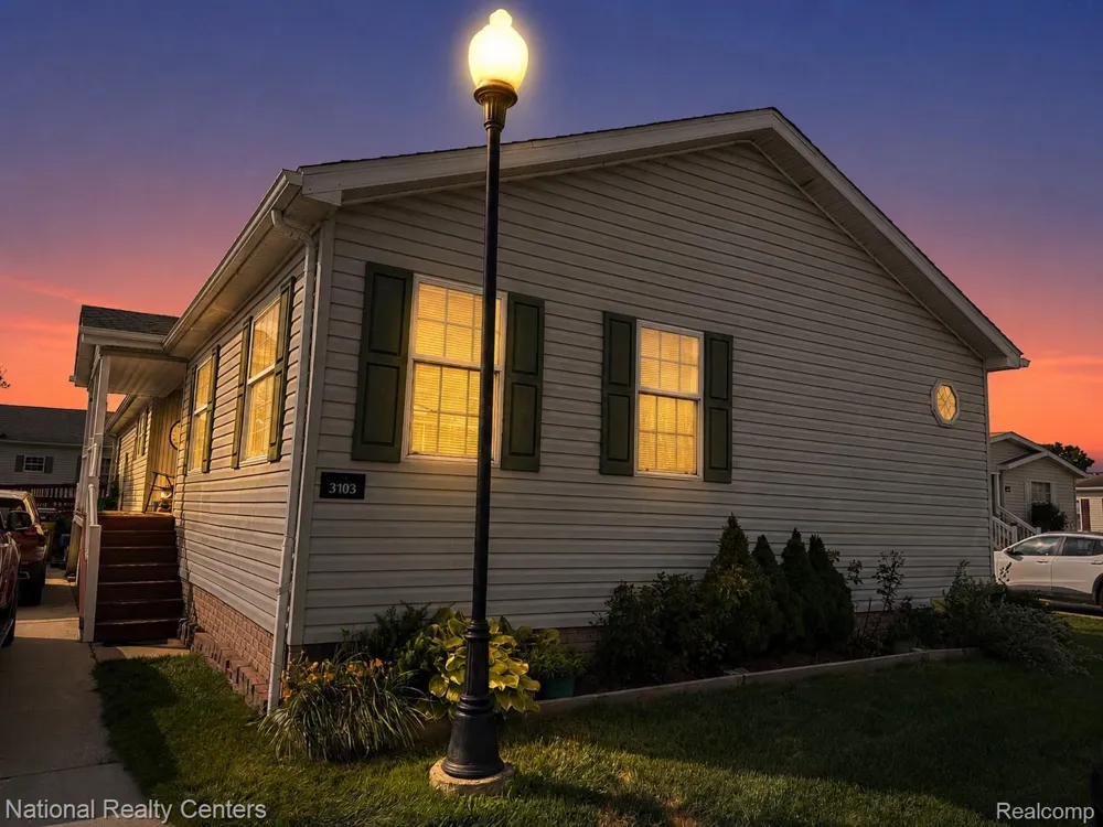 3103 Cromwell Street Salem Township, MI 48167