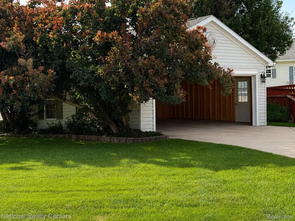 3103 Cromwell Street Salem Township, MI 48167