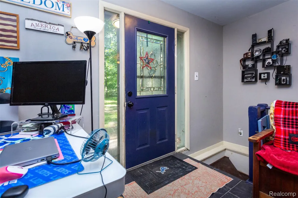 9405 SPICER ROAD Green Oak Township, MI 48116