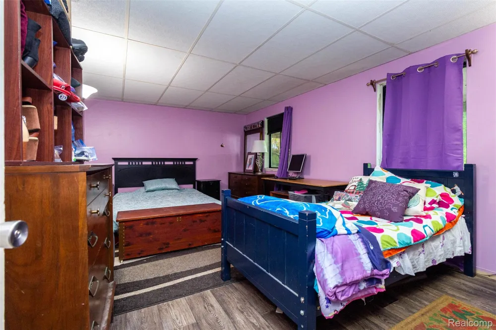 9405 SPICER ROAD Green Oak Township, MI 48116