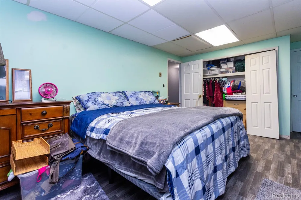 9405 SPICER ROAD Green Oak Township, MI 48116