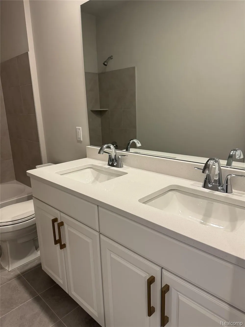 2417 Provencal Drive Commerce Charter Township, MI 48382