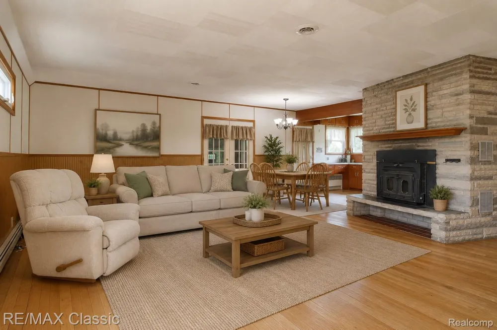 10268 7 Mile Road Salem Township, MI 48167