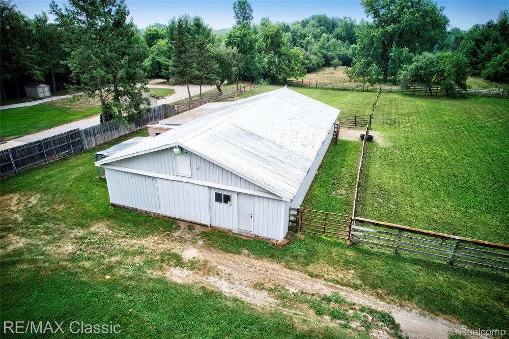 10268 7 Mile Road Salem Township, MI 48167