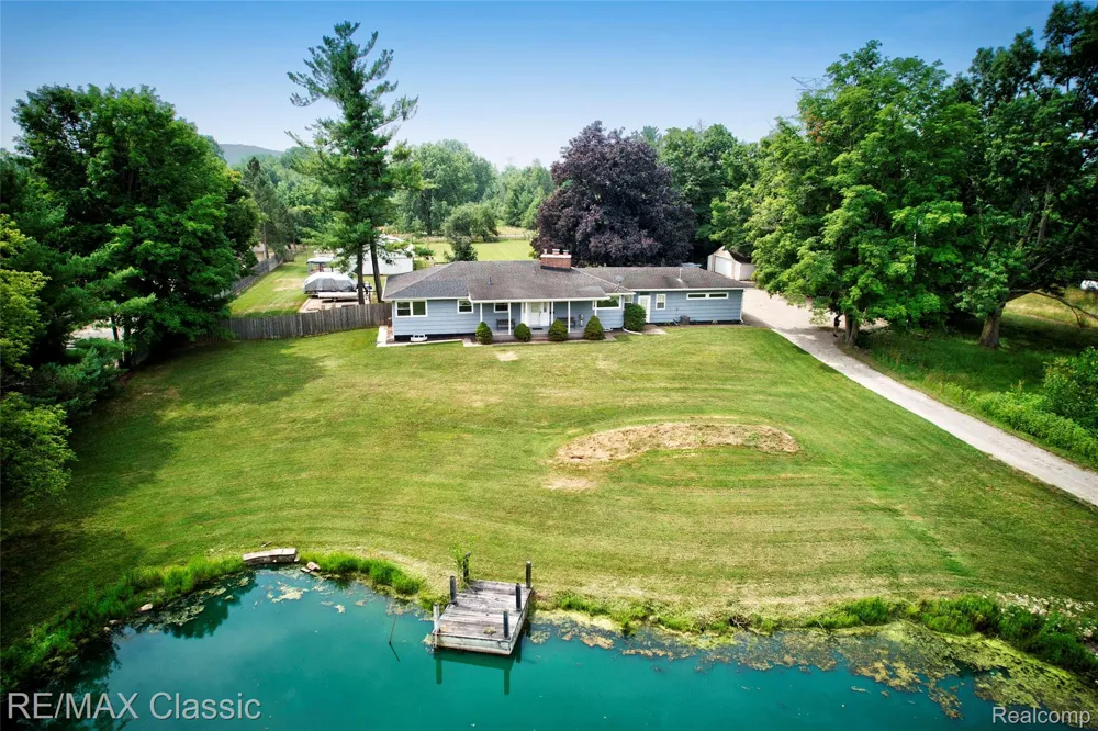10268 7 Mile Road Salem Township, MI 48167