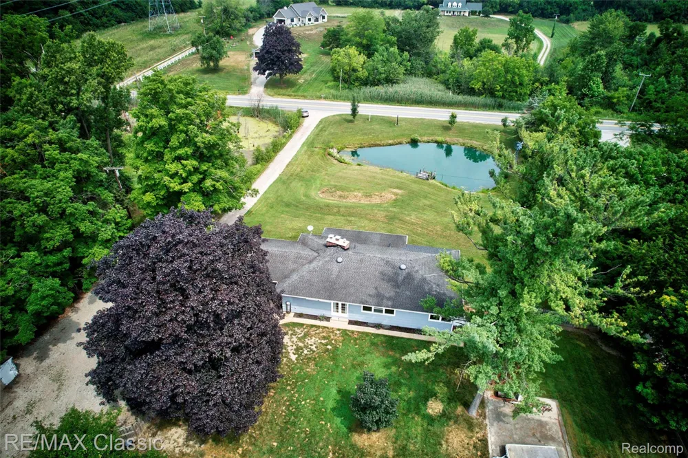 10268 7 Mile Road Salem Township, MI 48167